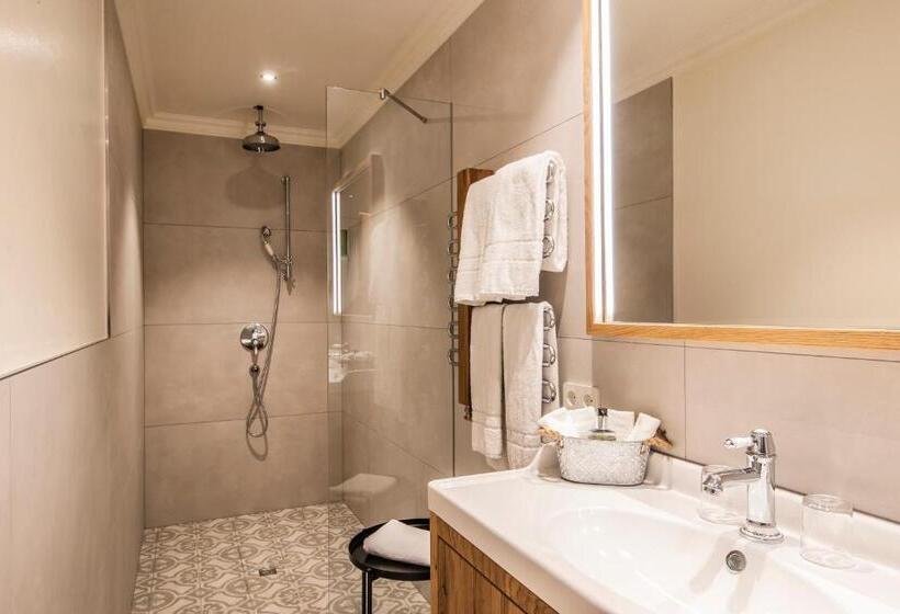 Apartamento 2 Dormitórios, Berghaus Schröcken   Hotel Apartments Spa