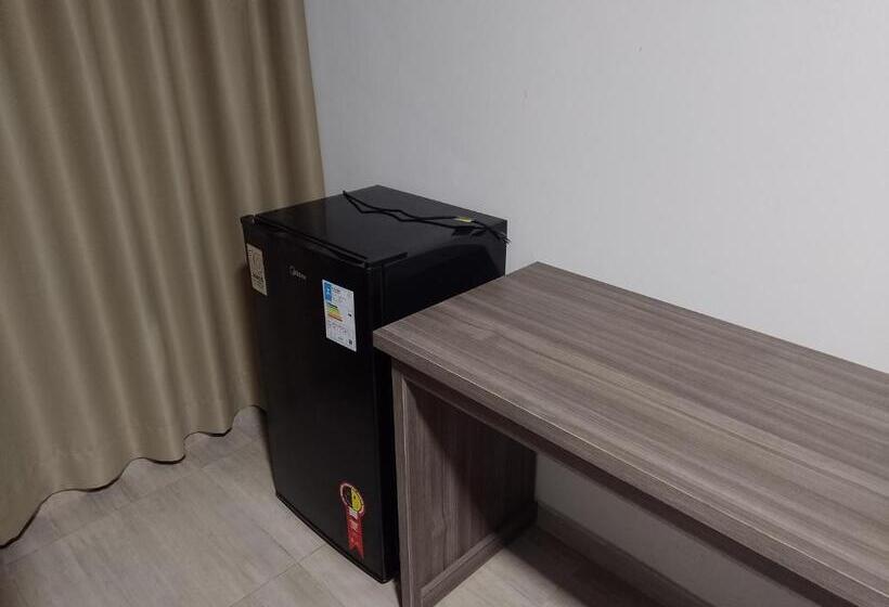 Quarto Economy, Rof