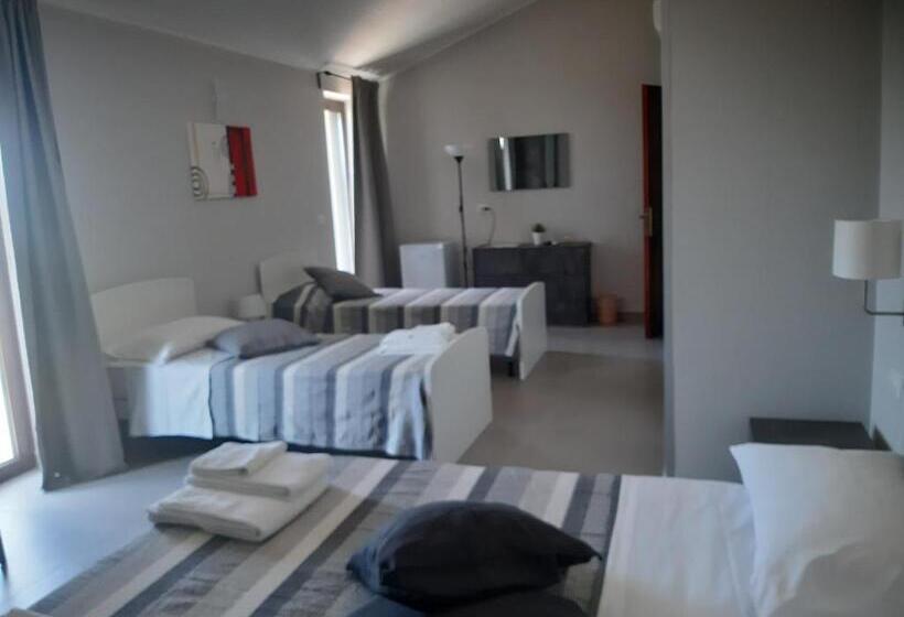 Четырехместный Номер Стандарт, Un Passo Dal Mare   Guest House