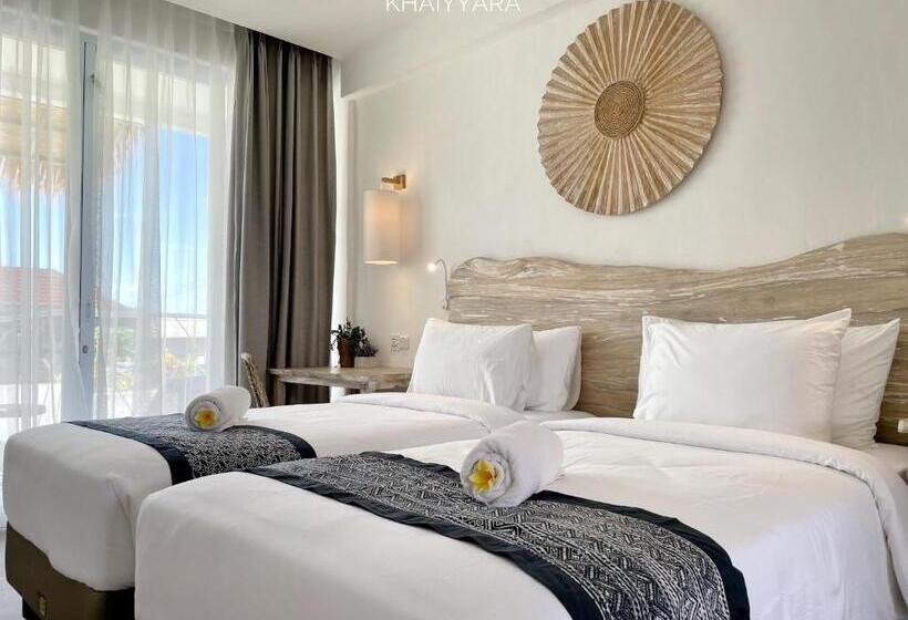 Номер Deluxe Вид на Бассейн, Khaiyyara Jimbaran Bali