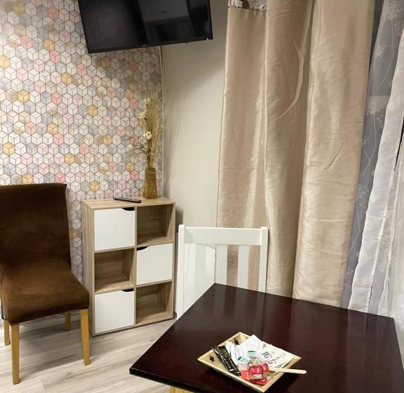 اتاق استاندارد, Bright Apartments