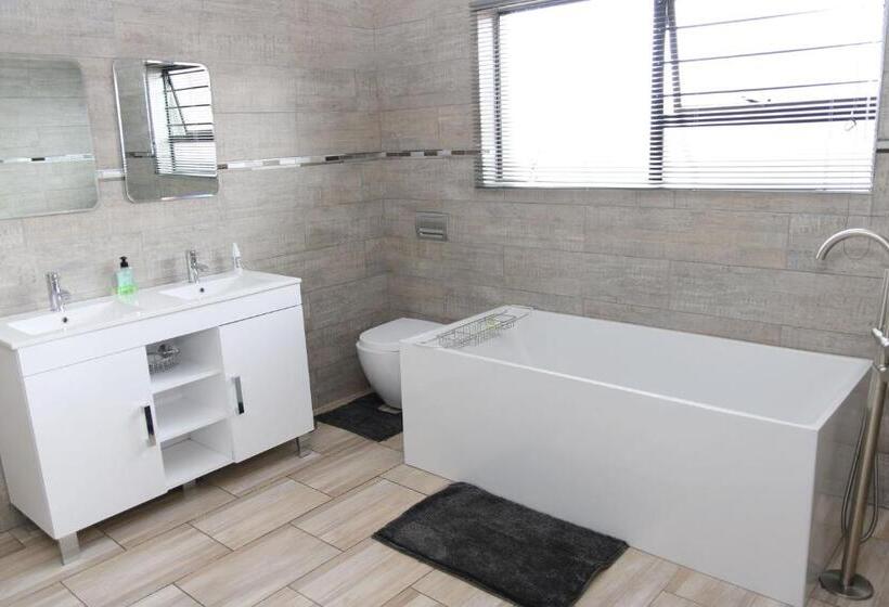 Номер Deluxe, Charis View Guest House