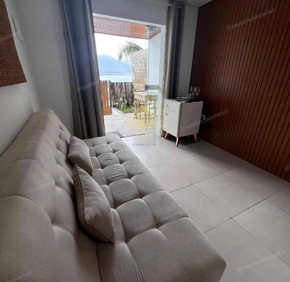 سوییت با چشم‌انداز دریا, Residencial Solariun Ilhabela