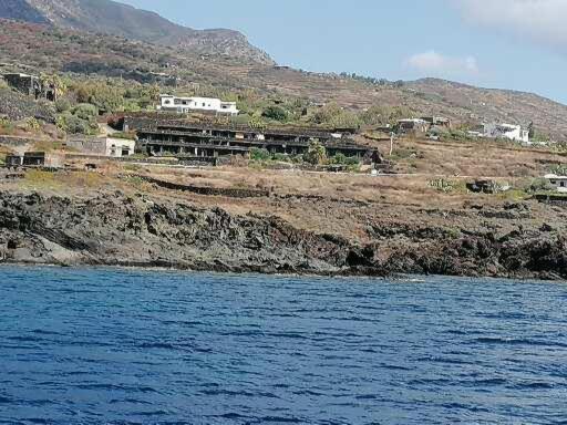 آپارتمان 1 خوابه با تراس, Perla Nera I Dammusi Di Scauri