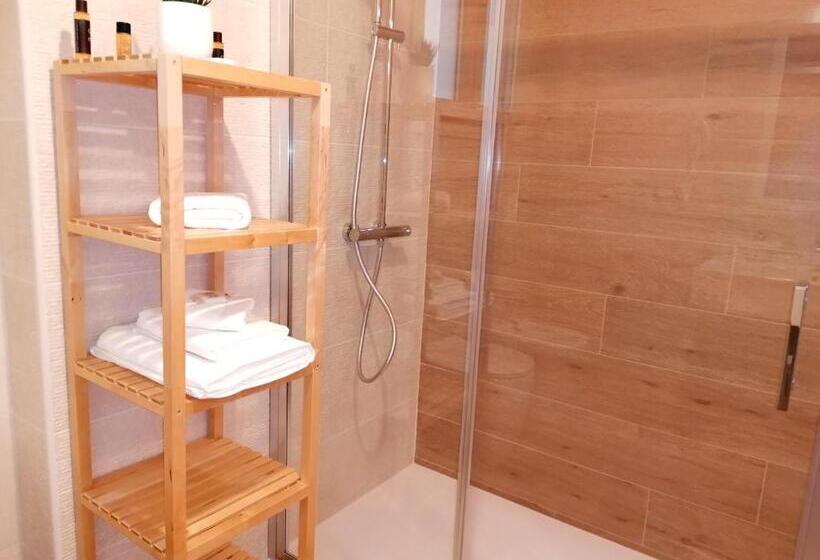 小型套房, Lux Suite