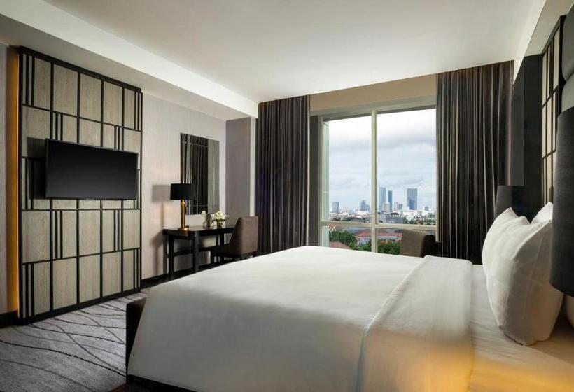 اتاق اجرایی, Grand Swiss Belhotel Darmo