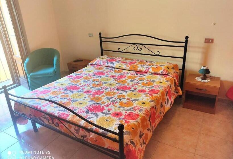 Quarto Quádruplo Estandar, Affittacamere Centro Storico