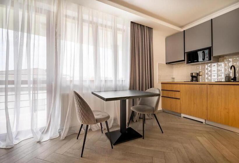 Estúdio Estandar com Sacada, Urbio Private Suites