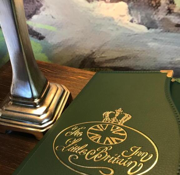 Номер Стандартный Кровать Куин, The Little Britain Inn Themed Hotel One Of A Kind In Europe