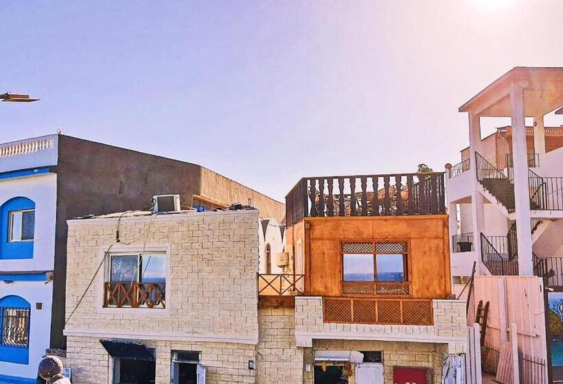 ویلای 1 خوابه با چشم‌انداز دریا, The Spot Villa