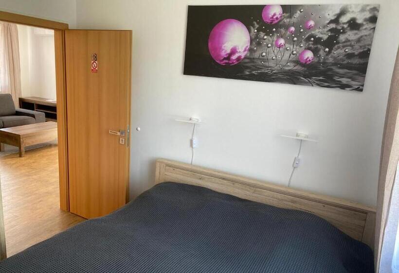 Апартаменты 2 Спальни, Apartmány Krupka