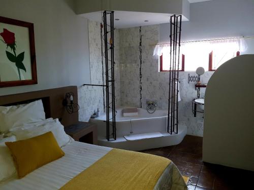 اتاق خانوادگی, Flight Inn