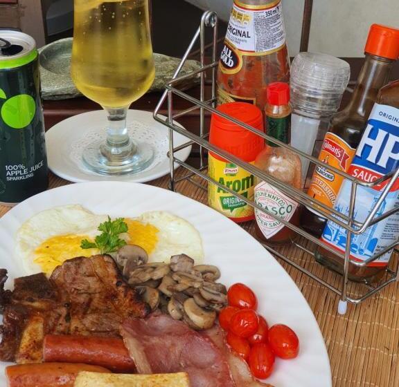 اتاق استاندارد, Flight Inn