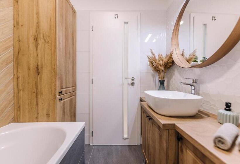 Апартаменты 2 Спальни, Nádas Center Home Badacsony
