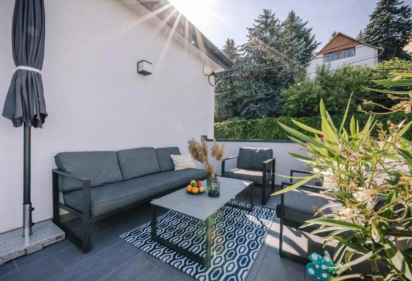 Апартаменты 1 Спальня с Террасой, Nádas Center Home Badacsony