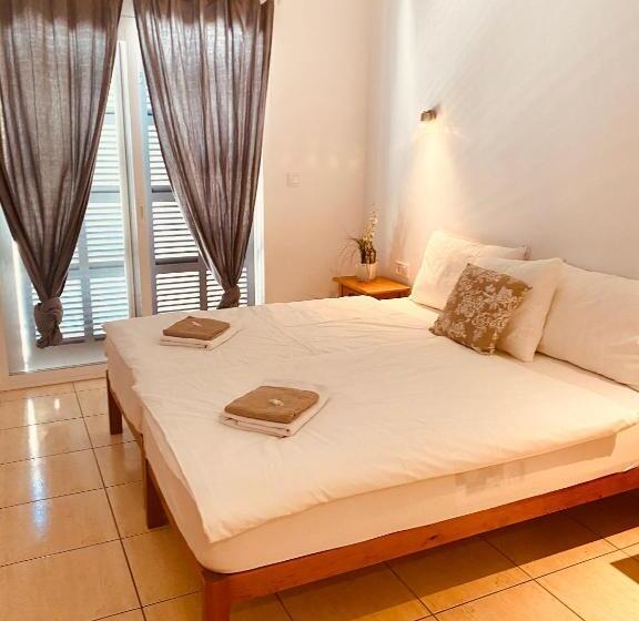 اتاق استاندارد با بالکن, Hostal Villa Senese