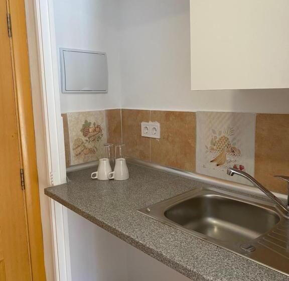 اتاق استاندارد با بالکن, Hostal Villa Senese
