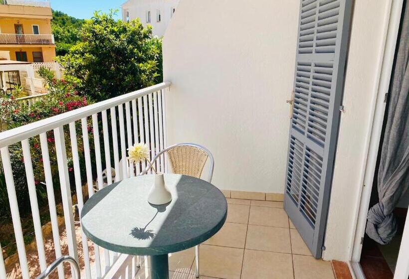 اتاق استاندارد یک نفره, Hostal Villa Senese