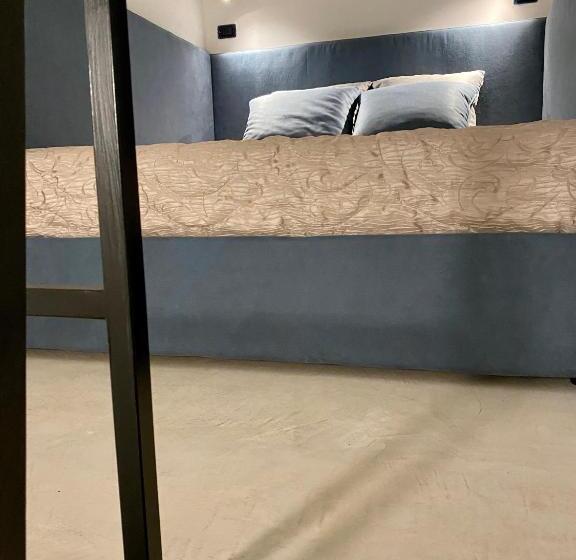 سوییت جونیور, Il Cortile Di Elen