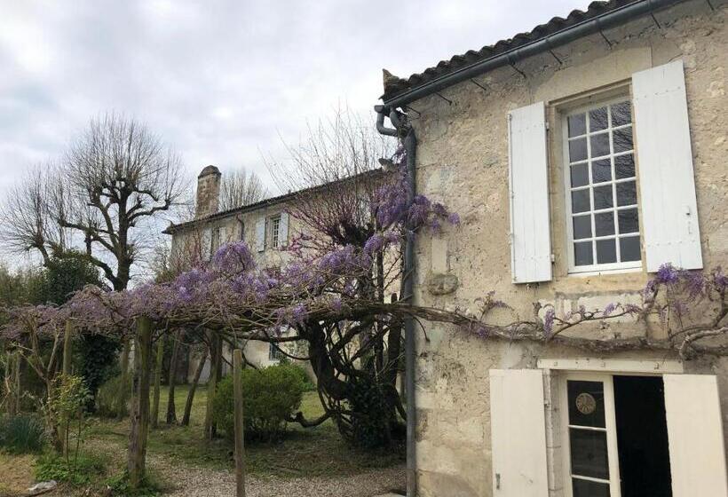 带花园景观的标准工作室, Château Destinée