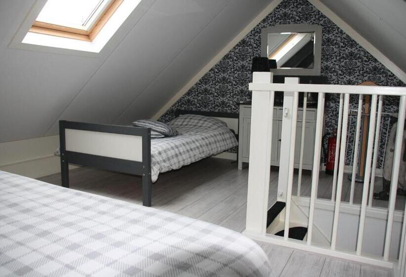 اتاق ساده سه‌ نفره, B&b De Voort Venlo