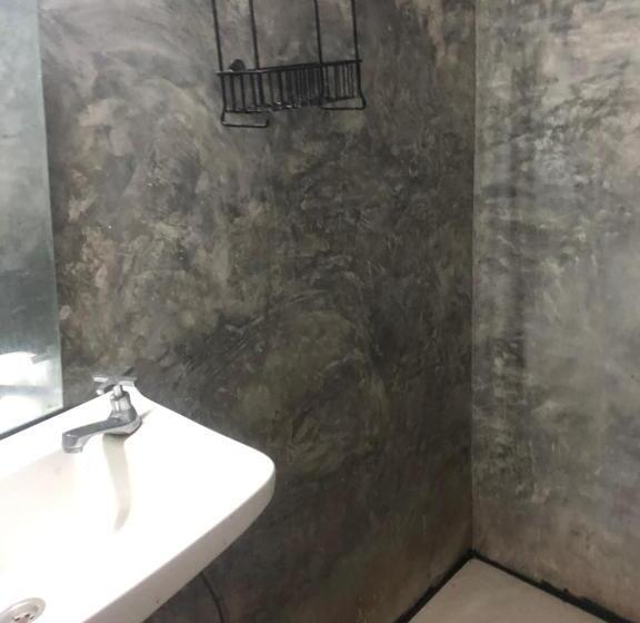 اتاق اکونومی, Bp Cheap Private Rooms