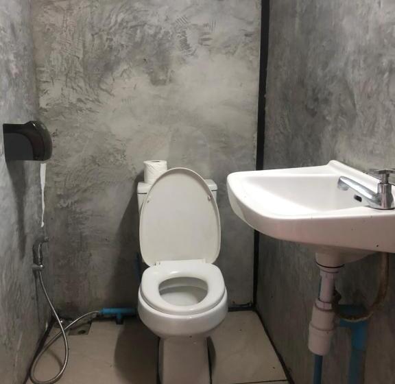 اتاق اکونومی, Bp Cheap Private Rooms