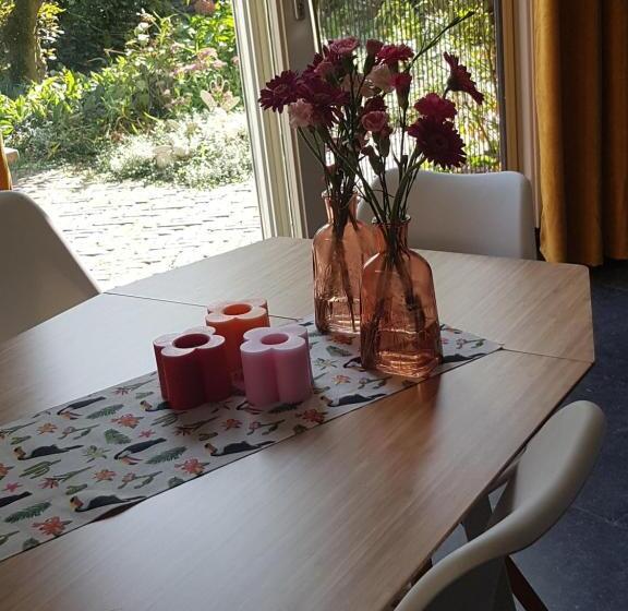 اتاق استاندارد چهار تخته, B&b De Loeff