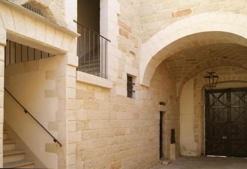 带露台的套间, Palazzo De Carlo E Il Parco Dei 7 Pozzi