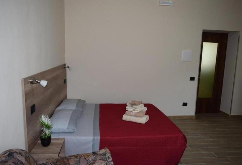 Четырехместный Номер Стандарт, Affittacamere Villa Paolina
