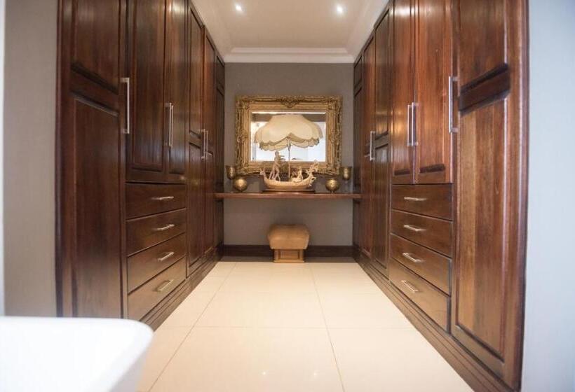 اتاق سوپریور با تخت بزرگ, Potch Manor Boutique Guest House