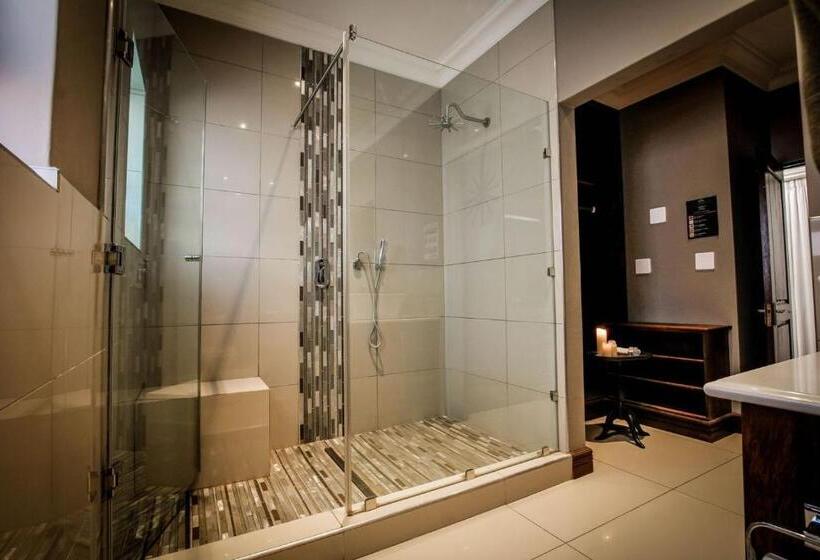 اتاق لوکس سه تخته, Potch Manor Boutique Guest House