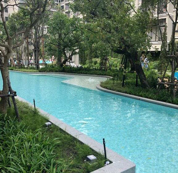 آپارتمان 1 خوابه با چشم‌انداز استخر, La Casita Pool Access Condo Huahin