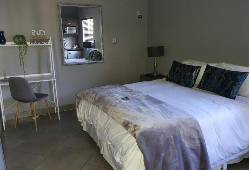 سوییت, A’ La Maison Guesthouse