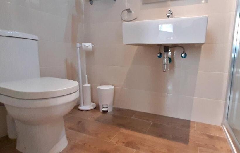 اتاق استاندارد با چشم‌انداز باغ, Caro Boutique Guest House