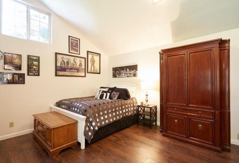 חדר סטנדרט, Willow Glen Private Studio   1 Queen Bed And 1 Queen Inflatable