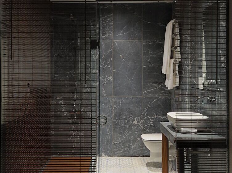 Номер Deluxe, Georges Hotel Galata