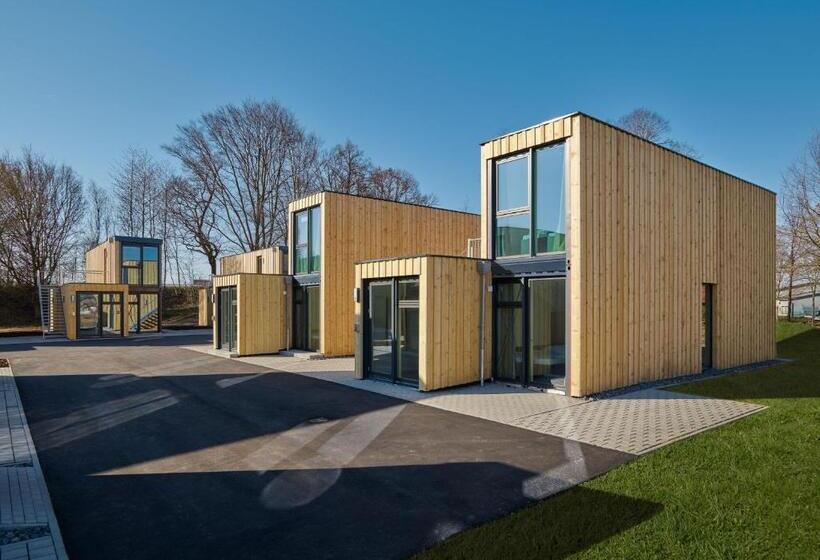 Апартаменты 1 Спальня с Террасой, Modern Ausgebauter überseecontainer Als Tiny House