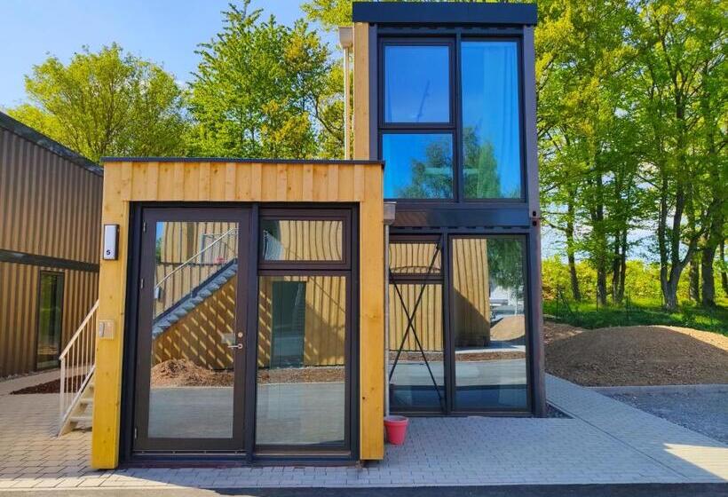 Апартаменты 1 Спальня с Террасой, Modern Ausgebauter überseecontainer Als Tiny House