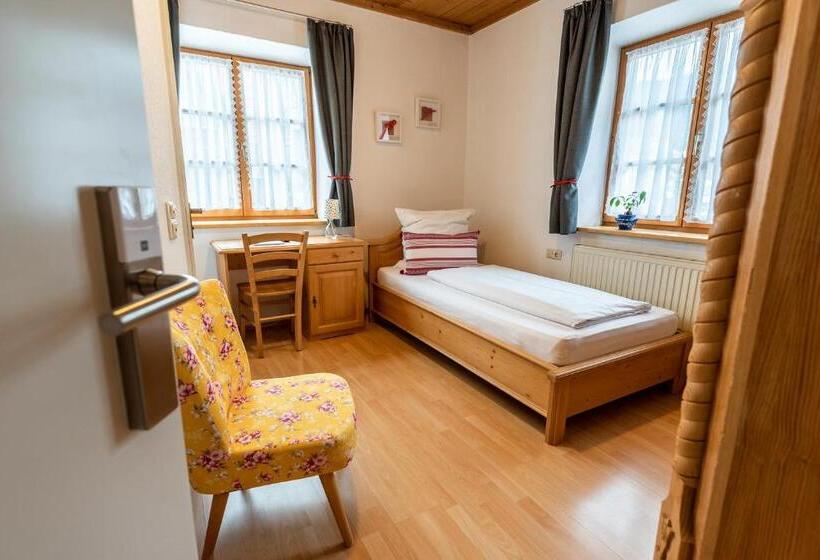 Номер Стандарт Индивидуальный, Ammergau Lodge