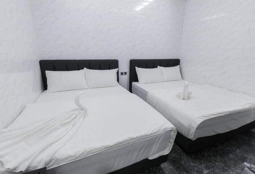 デラックスの４人部屋, Lee Luxury Home, Usm Penang