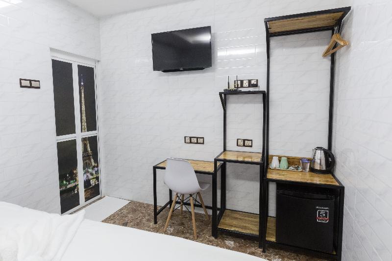 デラックストリプルルーム, Lee Luxury Home, Usm Penang