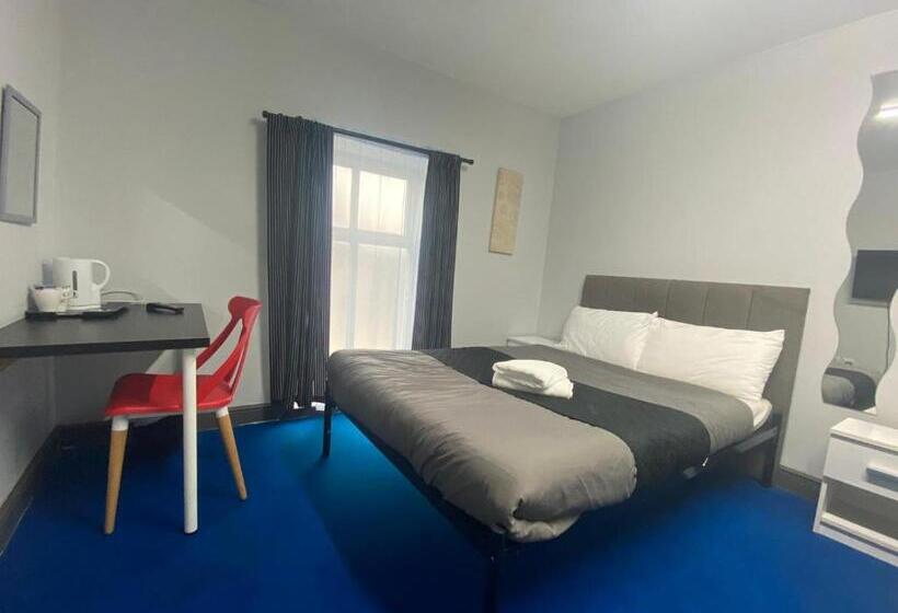 Номер Economy с общей ванной комнатой, Kings Hotel Blackburn