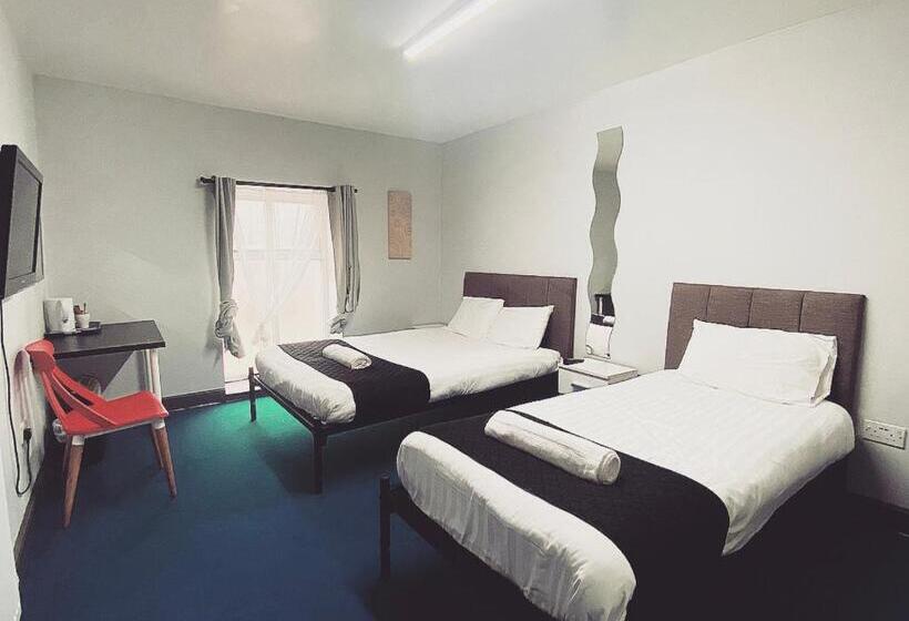 Номер Стандарт, Kings Hotel Blackburn