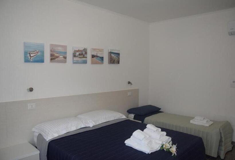 اتاق راحتی سه تخته, B&b Eden Ogliastra