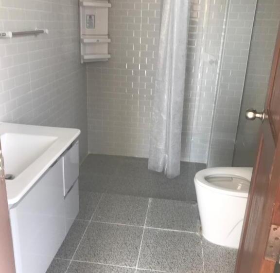 بانگلوی استاندارد 2 خوابه, Evie Mae Resort