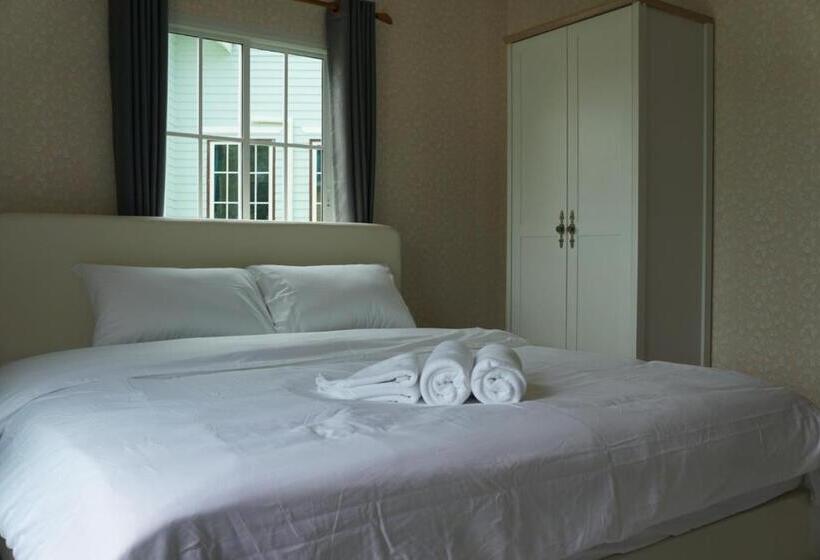 بانگلوی استاندارد 2 خوابه, Evie Mae Resort