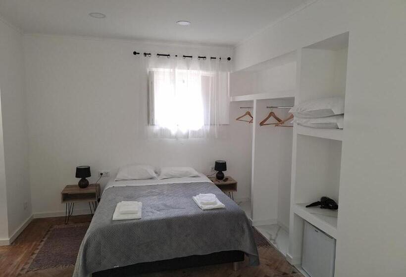 Quarto Triplo Basic, Al Penaferrim Sintra Rooms