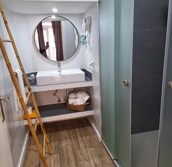 Quarto Triplo Estandar, Al Penaferrim Sintra Rooms