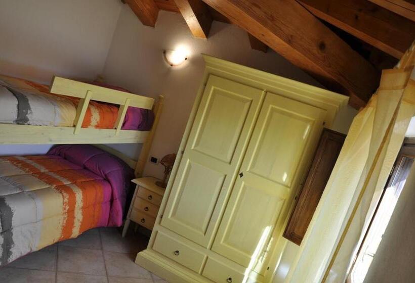 اتاق استاندارد با سرویس بهداشتی مشترک, B&b Casa Ghiani